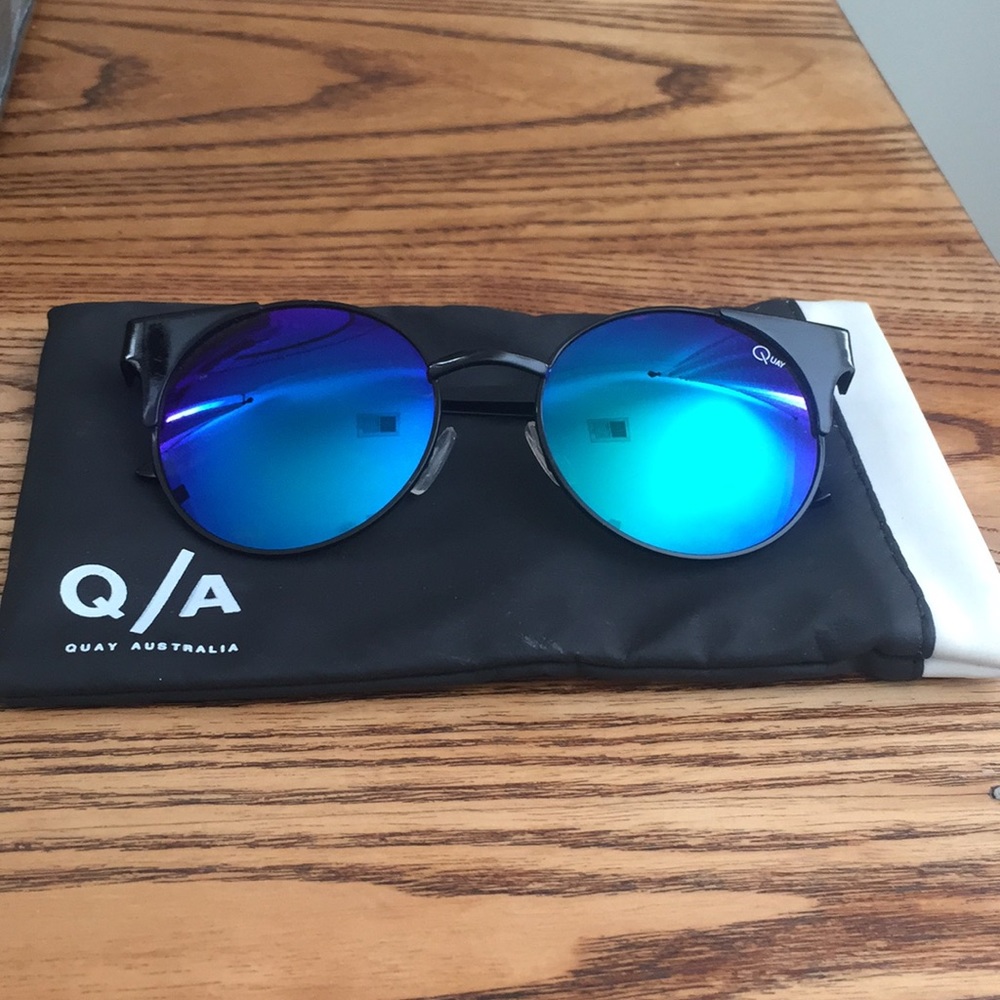 QUAY AUSTRALIA Sunglasses